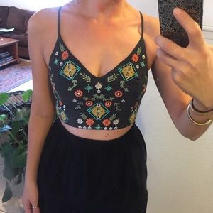 Xhilaration embroidered crop top in gray